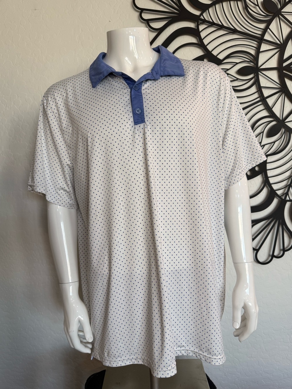 GRAHAM LUXE Lennox Golf Polo Shirt 2XL White Blue Geometric Dot EUC